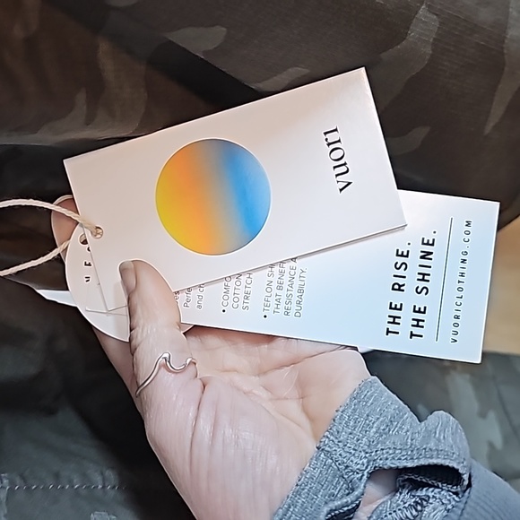 NWT Vuori Women's Ripstop Jacket - Picture 8 of 9